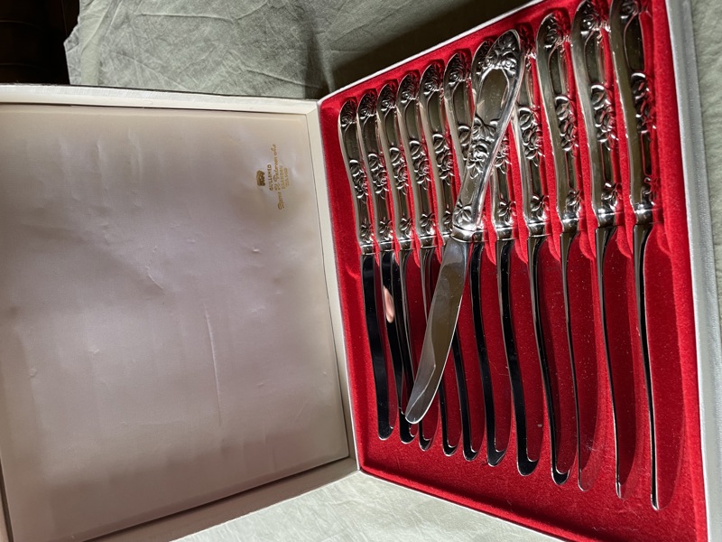 12 stk kniver sølv