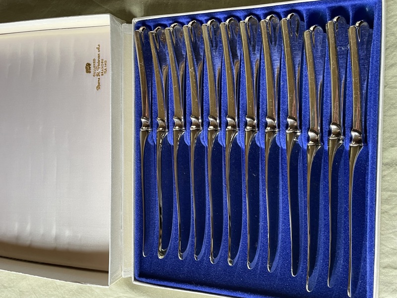 12 stk kniver sølv