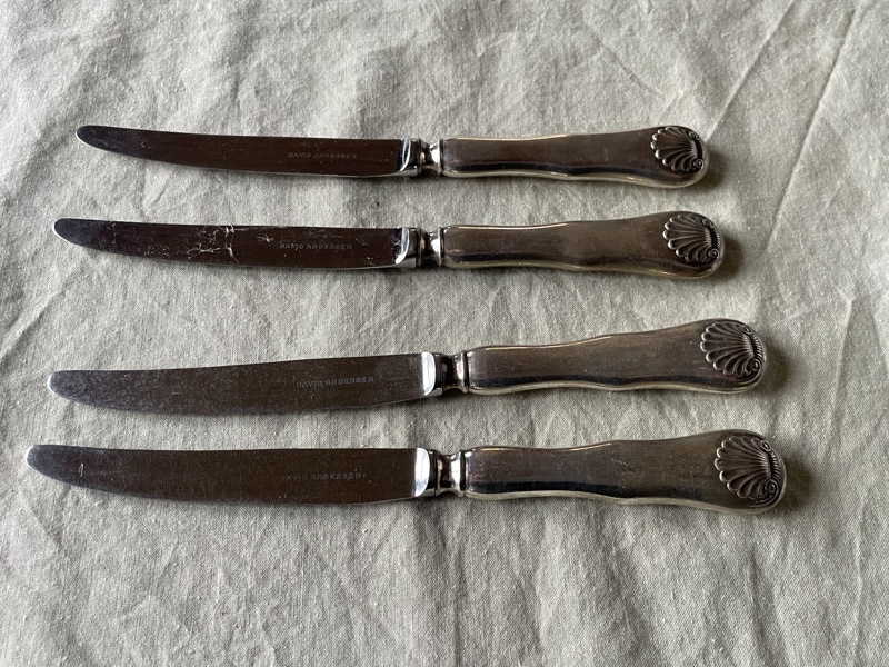 4 stk kniver sølv
