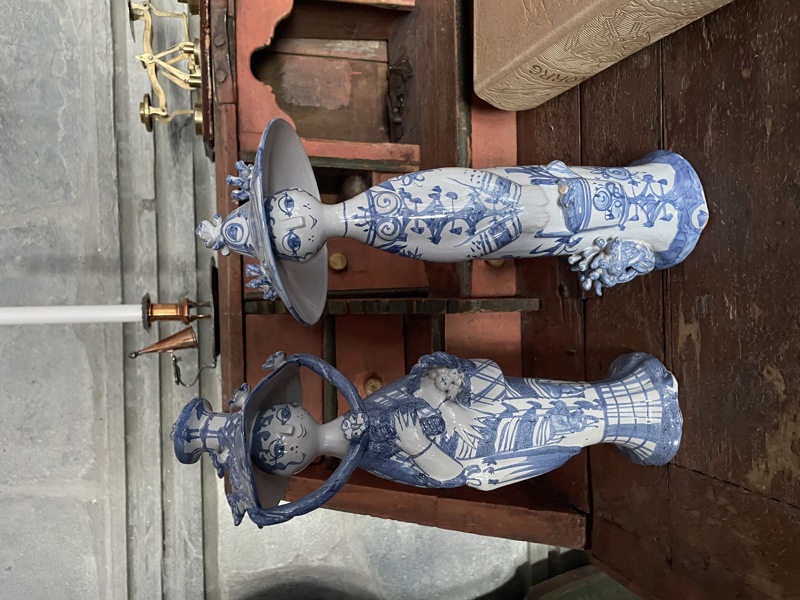 2 stk fig. (ene med skade)