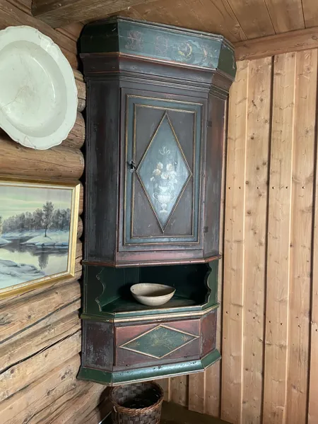 Hjørneskap
