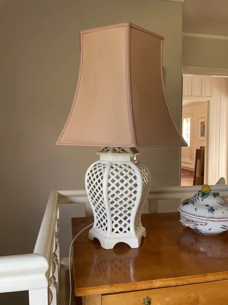 Lampe og terrin