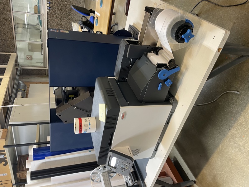 OKI etikettprinter m/kutter