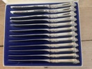 12 stk kniver